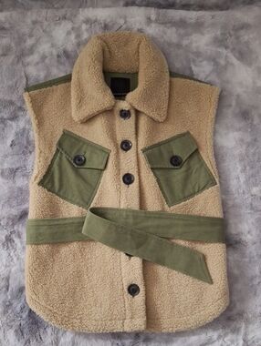 NWOT Marissa Webb Beige Sherpa Vest with Olive Green Accents